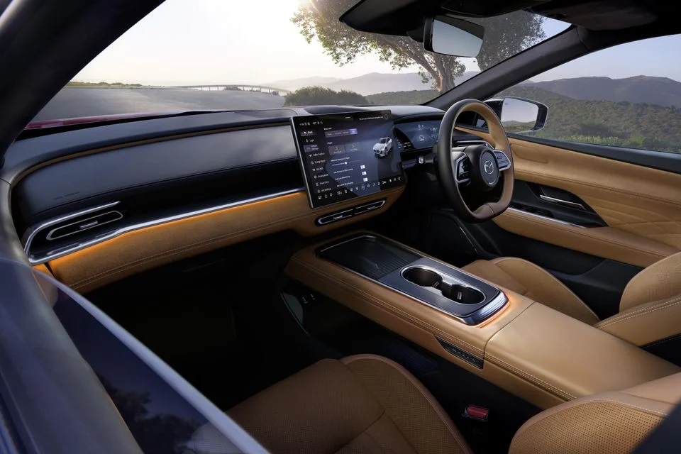 ภายใน Mazda 6e EV มือสอง ซีดานไฟฟ้า