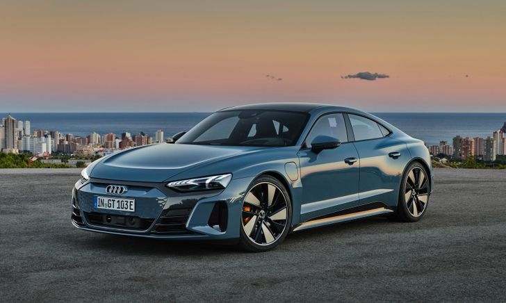 รับซื้อรถ Audi e-tron GT มือสอง Sedan EV สปอร์ตหรู