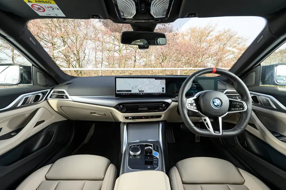 ภายใน BMW i4 มือสอง Sedan EV สปอร์ตหรู