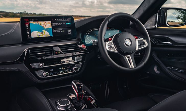 ภายใน BMW M5 Sedan มือสอง ซีดานสมรรถนะสูง