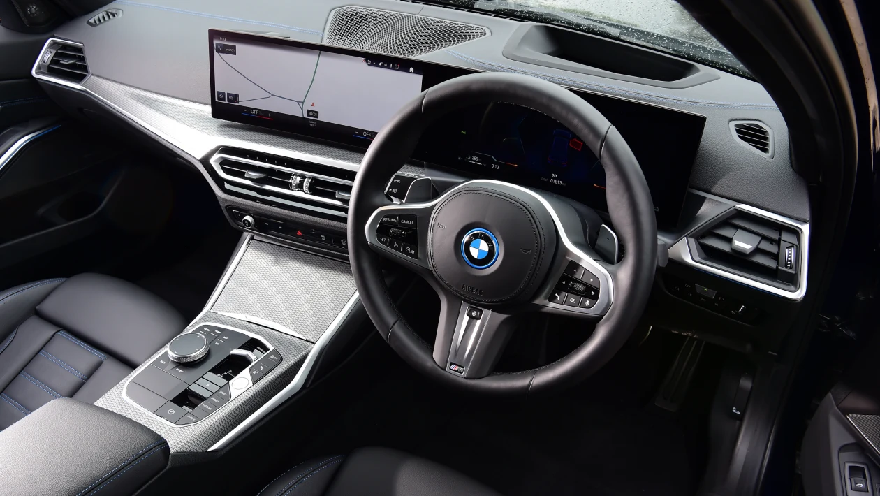 ภายใน BMW Series 3 มือสอง Sedan Touring