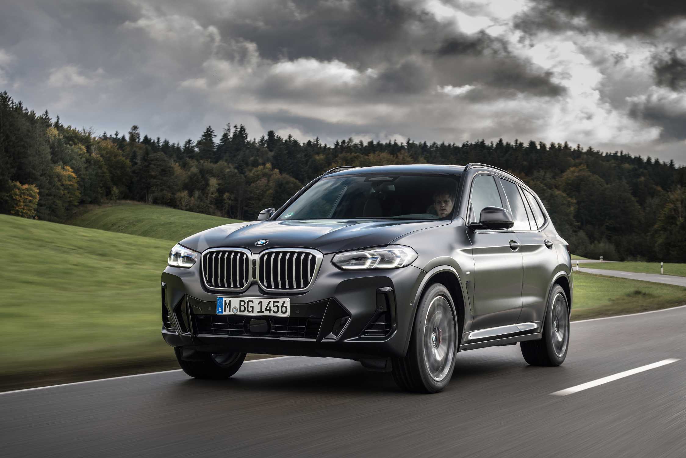 รับซื้อรถ BMW X3 มือสอง SUV ขนาดกลางพรีเมียม