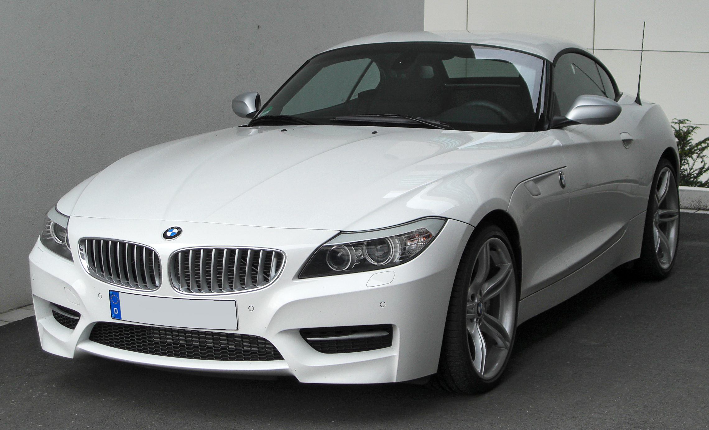 รับซื้อรถ BMW Z4 Roadster มือสอง สปอร์ตเปิดประทุน