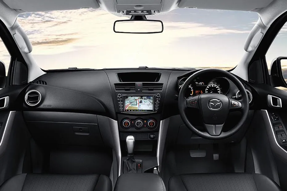 ภายใน Mazda BT-50 มือสอง รถกระบะ