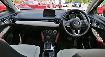 ภายใน Mazda CX-3 มือสอง SUV ขนาดเล็ก