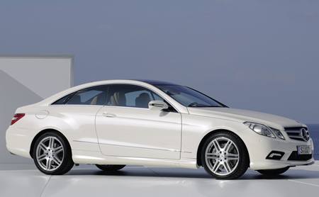 รับซื้อรถ Mercedes-Benz E-Class Coupe มือสอง ราคาสูง