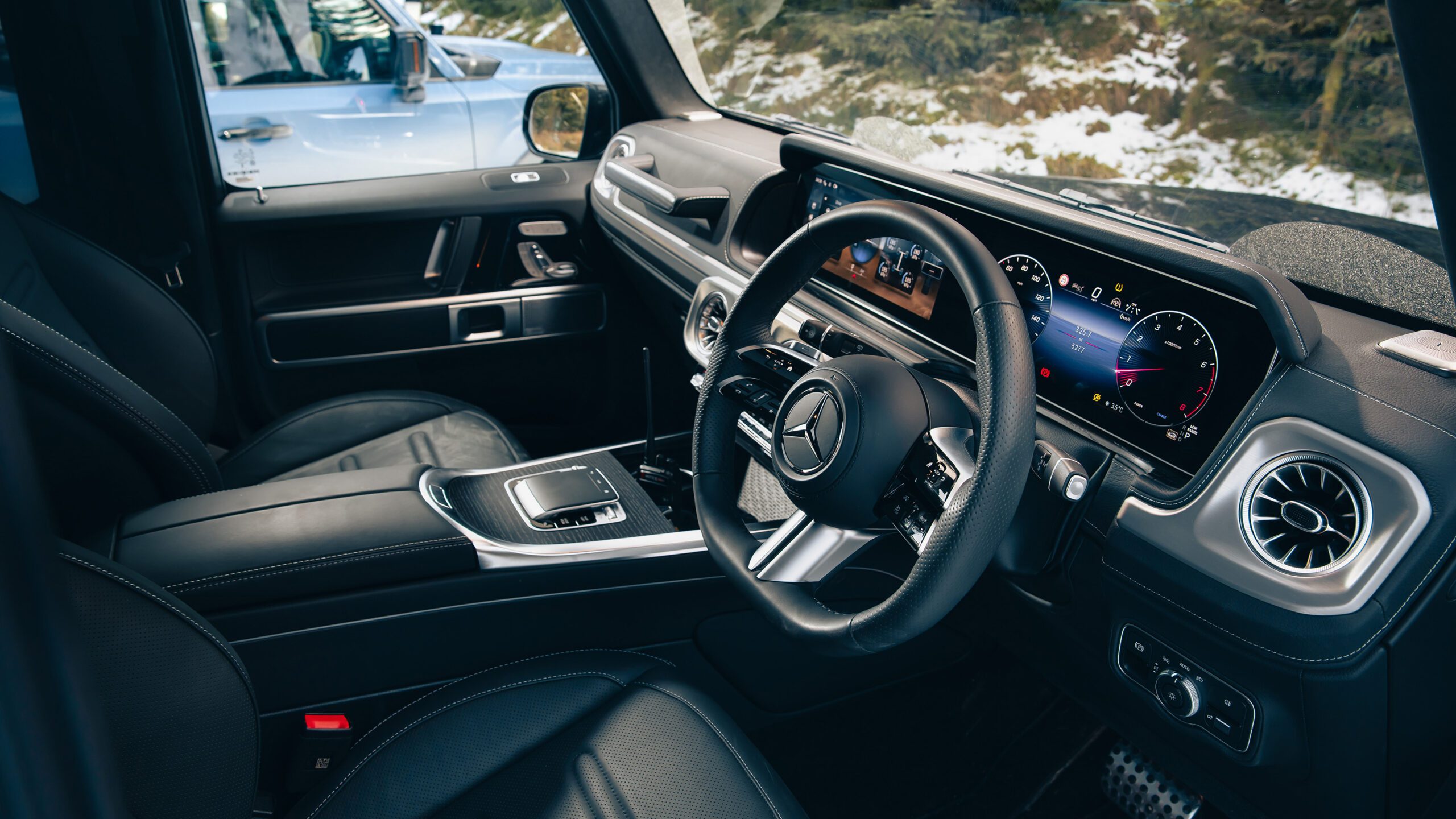 ภายใน Mercedes-Benz G-Class มือสอง หรูหรา คลาสสิก