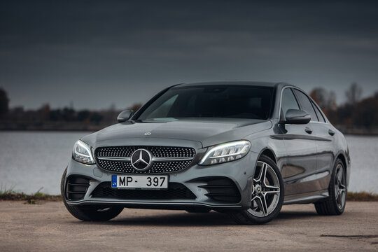 รับซื้อรถ Mercedes-Benz มือสอง กรุงเทพฯ