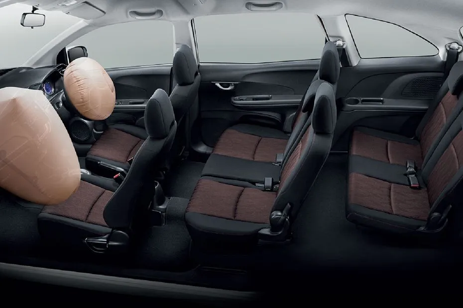 ภายใน Honda Mobilio มือสอง MPV ครอบครัว